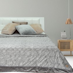 Кувертюра, Мадлен, сиво