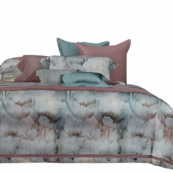 Луксозен спален комплект...